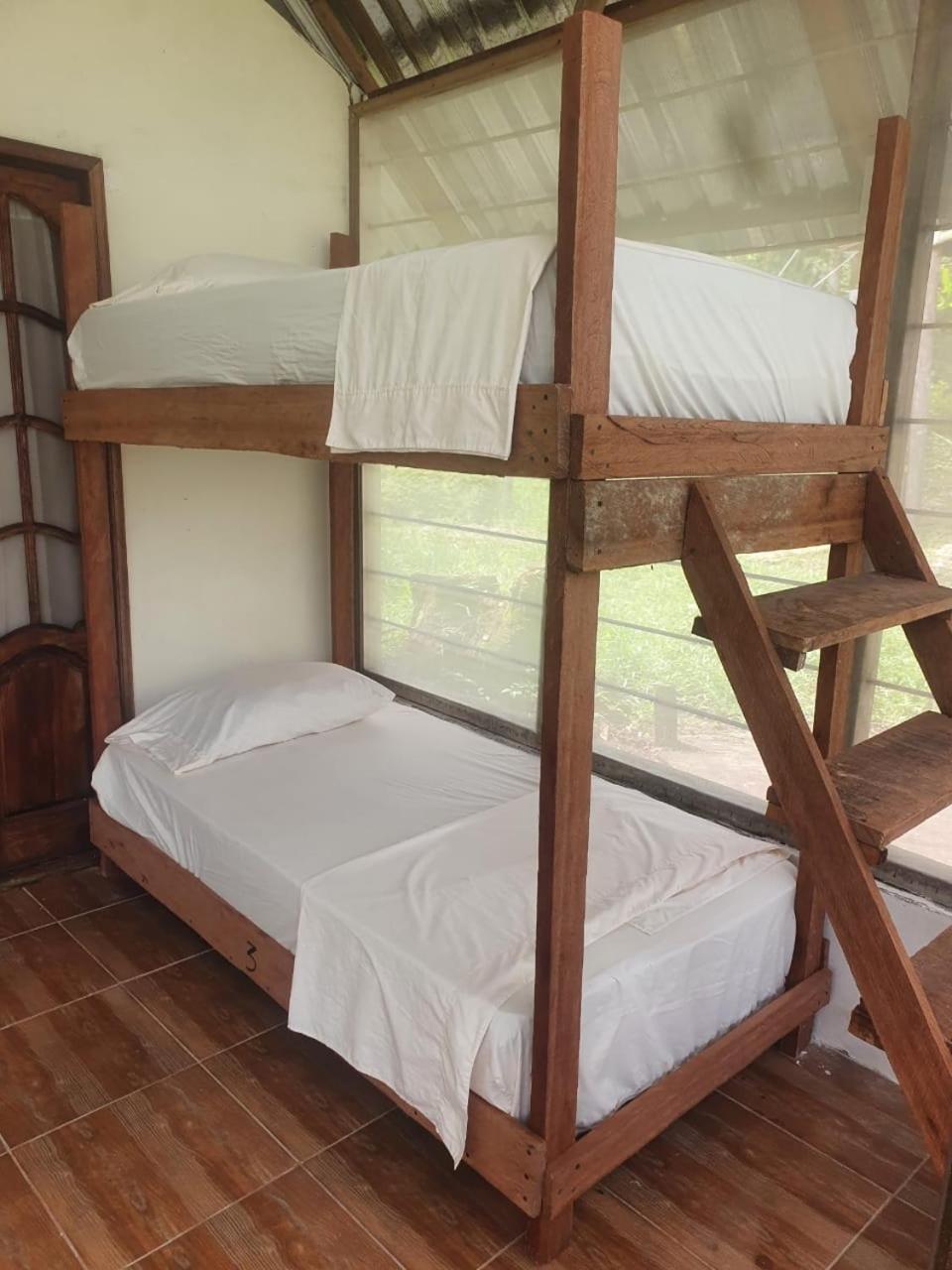 Hotel Karupa Amazonas Leticia Exteriör bild
